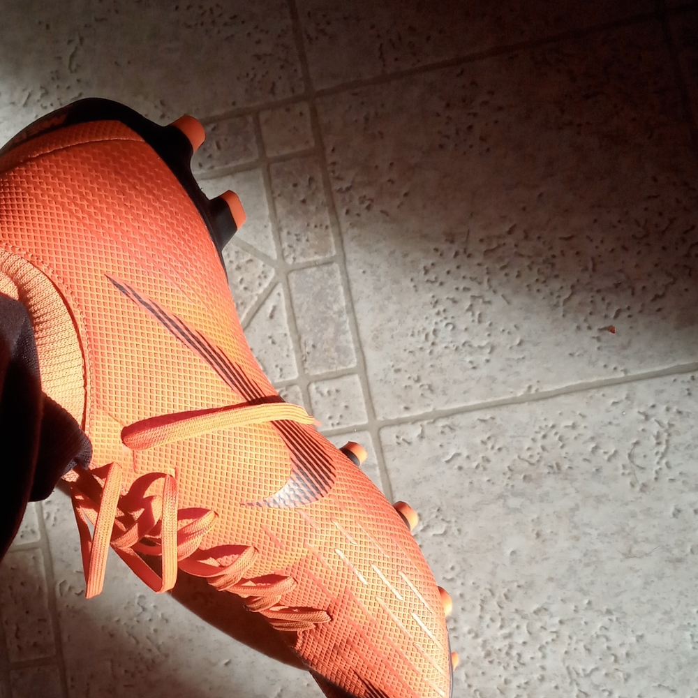 Soccer cleats